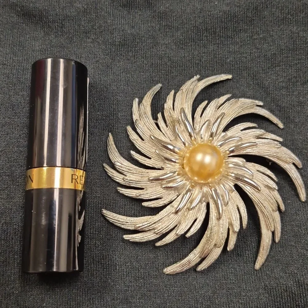 Sarah Coventry Pin